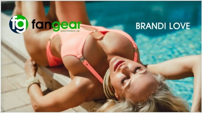 Brandi Love veröffentlicht neue Markenartikel auf Fangear.vip