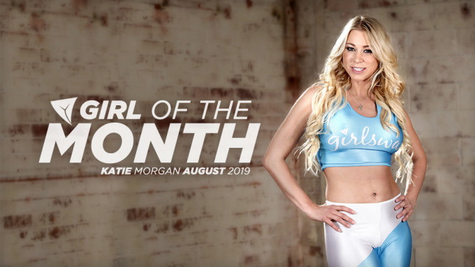 Katie Morgan ist Girlsway's 'Mädchen des Monats' für August.